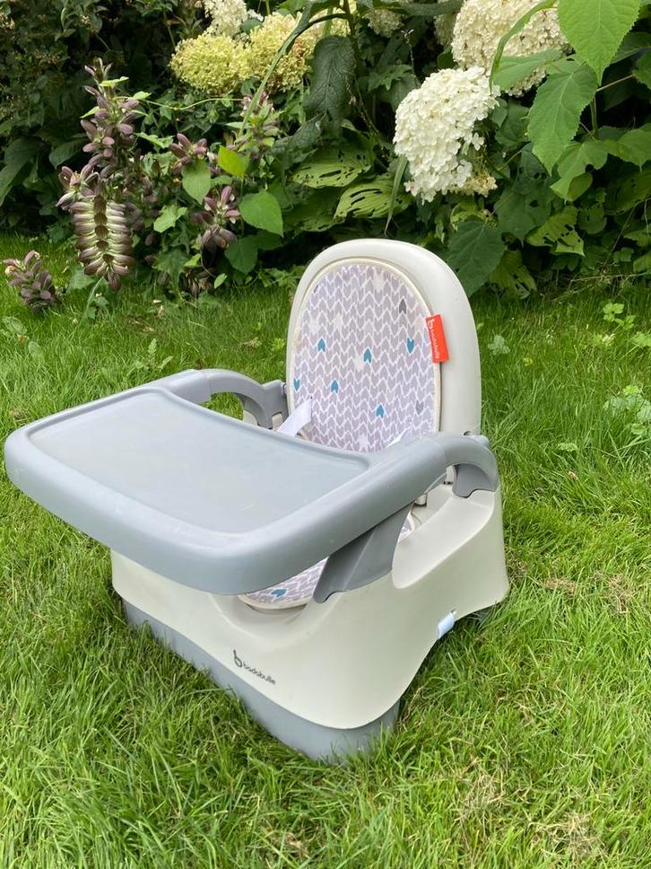 Inklapbare kinderstoel/stoelverhoger, Kinderen en Baby's, Kinderstoelen, Gebruikt, Inklapstoel, Afneembaar eetblad, Gordel(s)