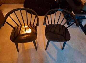 Rowico Home Carmen zwarte houten spijlenstoelen beschikbaar voor biedingen