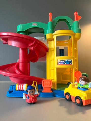 Fisher Price Garage - Little People beschikbaar voor biedingen