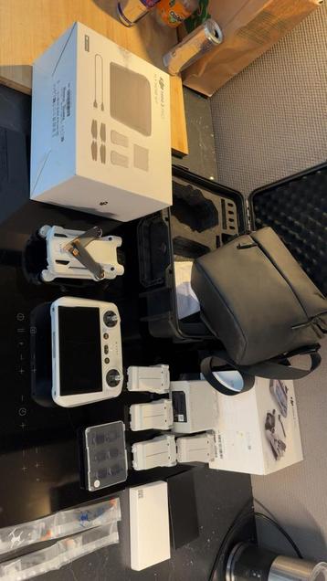 DJI mini 3 pro fly more. Zeer compleet 4 accu’s koffer enz beschikbaar voor biedingen
