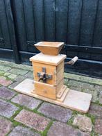 Antiek graanmolen, Antiek en Kunst, Antiek | Gereedschap en Instrumenten, Ophalen