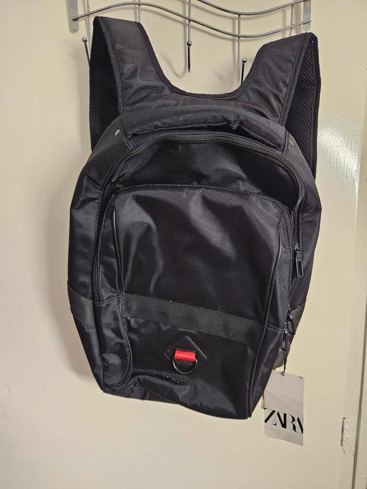 Zara rugzak nieuw, Sieraden, Tassen en Uiterlijk, Tassen | Rugtassen, Nieuw, Overige merken, 25 tot 40 cm, 30 tot 45 cm, Ophalen of Verzenden