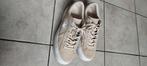 CONVERSE beige sneakers maat 39, Ophalen of Verzenden, Zo goed als nieuw, Beige, Sneakers of Gympen