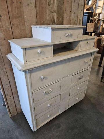 brocante ladekast``WOONWINKEL RUSTIEK`` beschikbaar voor biedingen