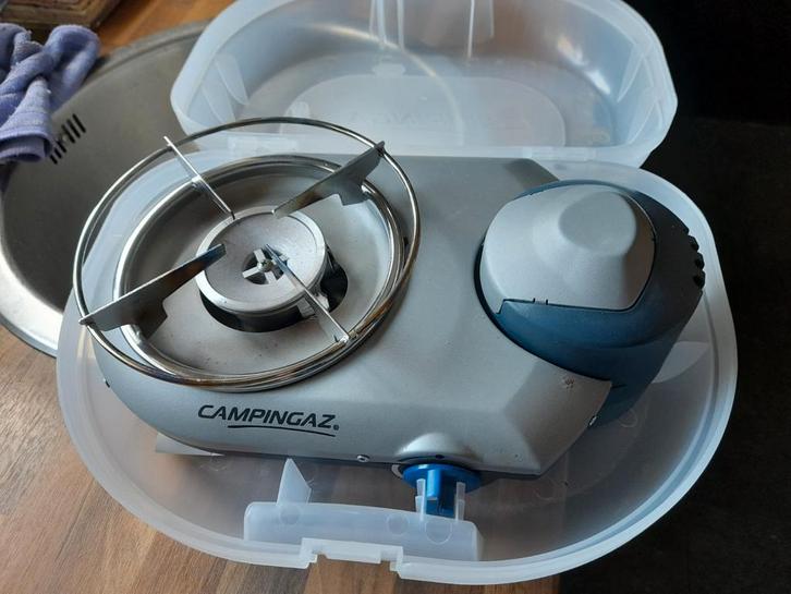 Campingaz bistro 300 gasbrander met 2 gasbusjes, Caravans en Kamperen, Kampeeraccessoires, Zo goed als nieuw, Ophalen of Verzenden