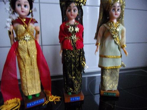 Landen Klederdracht Poppen Indonesie Palembang/Batak/Minang, Verzamelen, Poppen, Zo goed als nieuw, Pop, Ophalen of Verzenden