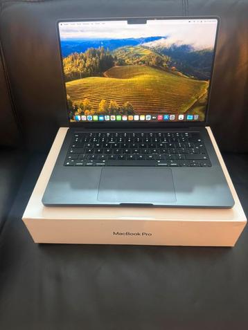 MacBook Pro 2023 14’’ M3 Pro 18gb 512gb Nieuwstaat Compleet beschikbaar voor biedingen