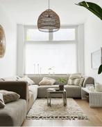 Twee creme vint hk living bankdelen, Ophalen, Minder dan 10 m²