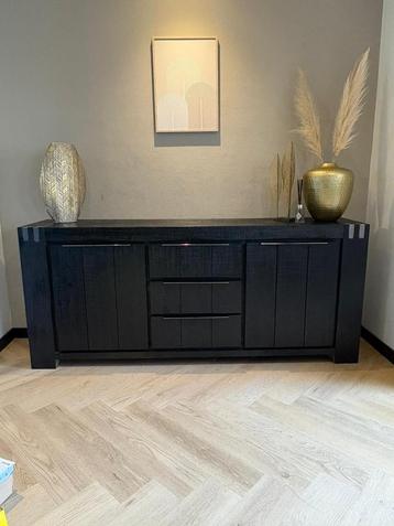 Zwarte industriele dressoir kast (200cm) beschikbaar voor biedingen