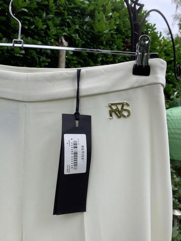 Broek met hesje merk Gio met kaartje..M/L. beschikbaar voor biedingen