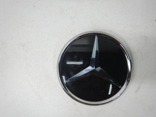 MB C-Klasse W206 Distronic ACC Logo Grille A0008881800, Auto-onderdelen, Carrosserie en Plaatwerk, Mercedes-Benz, Gebruikt, Ophalen of Verzenden