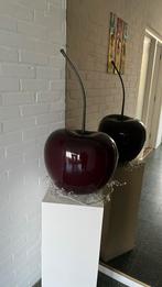 Grote kers decoratie, Ophalen of Verzenden, Zo goed als nieuw