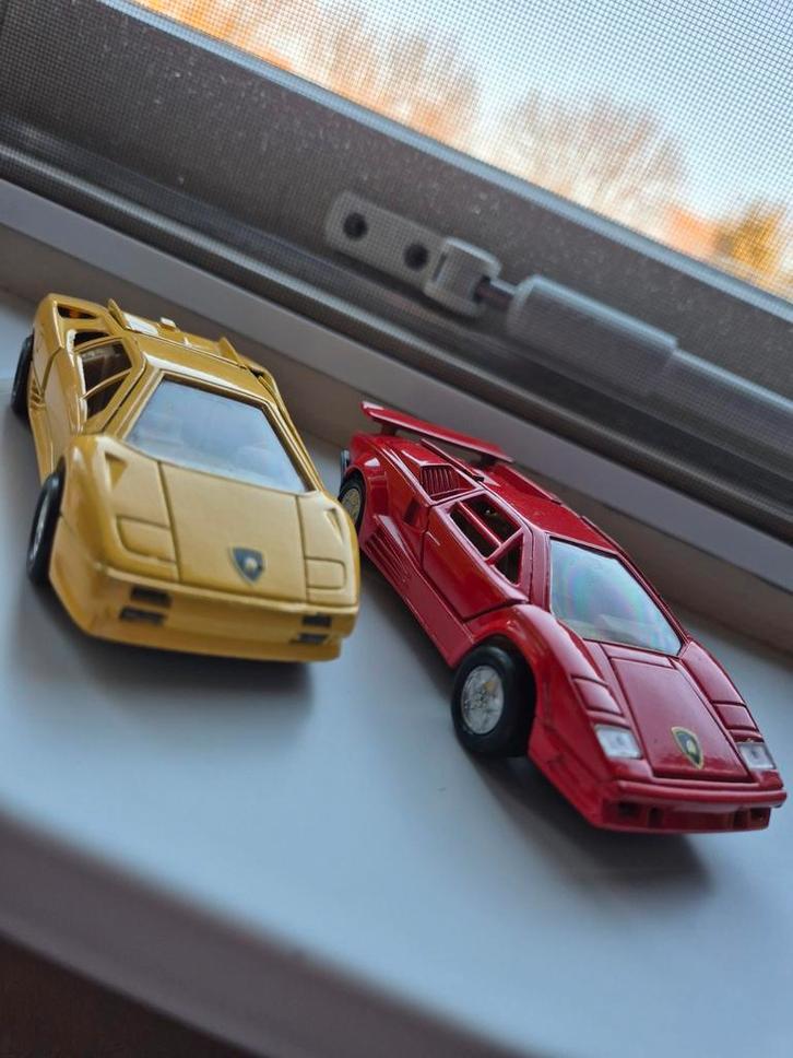 Lamborghini Countach & Diablo Welly, Hobby en Vrije tijd, Modelauto's | Overige schalen, Auto, Ophalen of Verzenden
