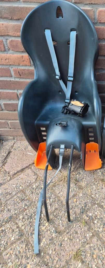 Polisport fietsstoeltje voor achterop compleet, Fietsen en Brommers, Fietsaccessoires | Fietsstoeltjes, Gebruikt, Achterzitje