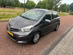 Toyota Yaris 1.0 12V Vvt-i 5DR 2012 Grijs Navi Cam, Auto's, 527 kg, 750 kg, Origineel Nederlands, Handgeschakeld