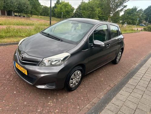 Toyota Yaris 1.0 12V Vvt-i 5DR 2012 Grijs Navi Cam, Auto's, Toyota, Particulier, Yaris, ABS, Achteruitrijcamera, Airbags, Airconditioning