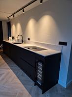 Achterplint keuken, Ophalen, Composiet