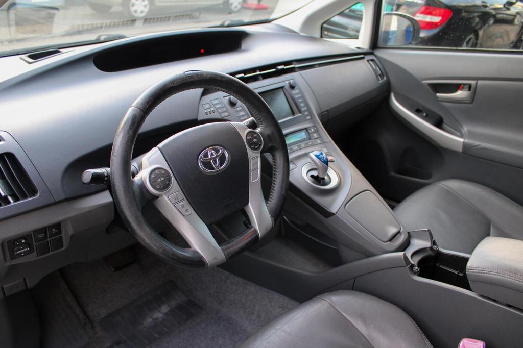 Toyota Prius 1.8 Comfort|CAM|STOELVERW|SCHUIFDAK|CRUISE|HUD, 136 pk, Gebruikt, 4 cilinders, Met garantie (alle)