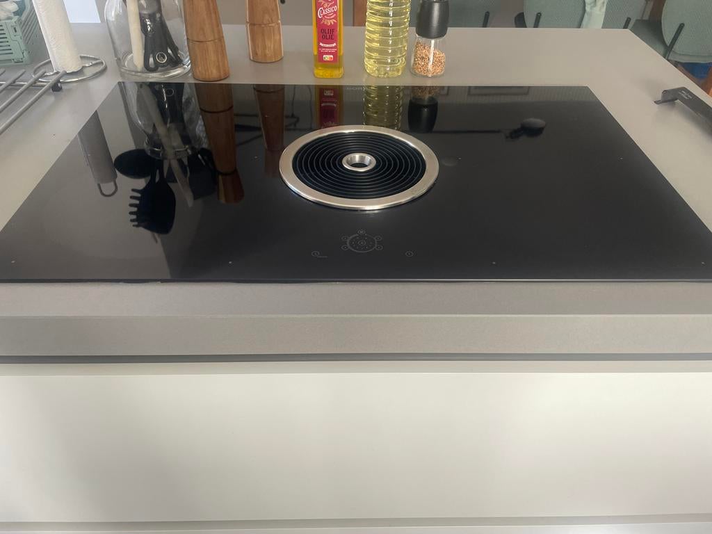 BORA Inductiekookplaat met geïntegreerde afzuiging, Witgoed en Apparatuur, Kookplaten, Ophalen, Gebruikt, 4 kookzones, Inbouw