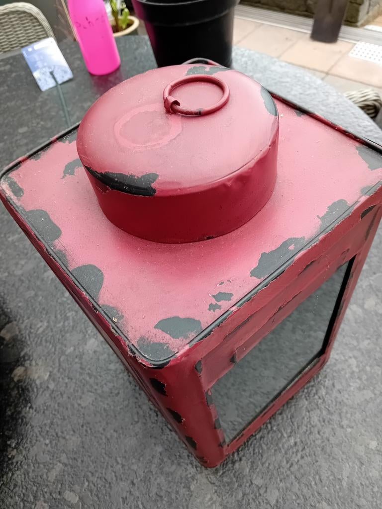 Oude petroleum  bak.  Zier ding, Ophalen of Verzenden