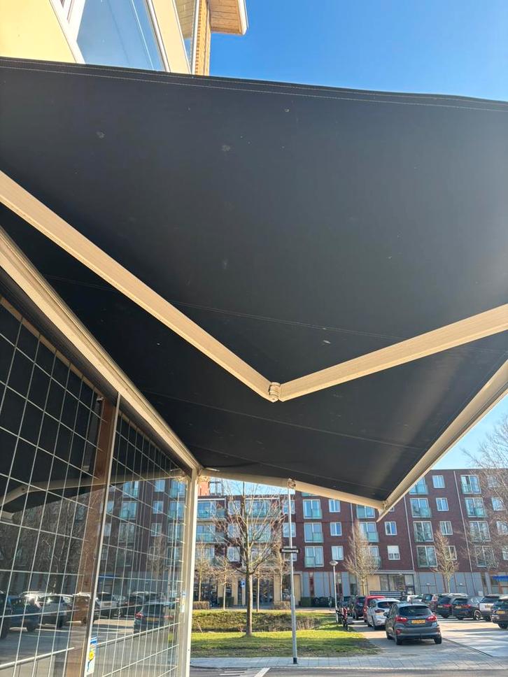 Zonnescherm, Tuin en Terras, Zonneschermen, Zo goed als nieuw, Knikarmscherm, 300 cm of meer, Ophalen