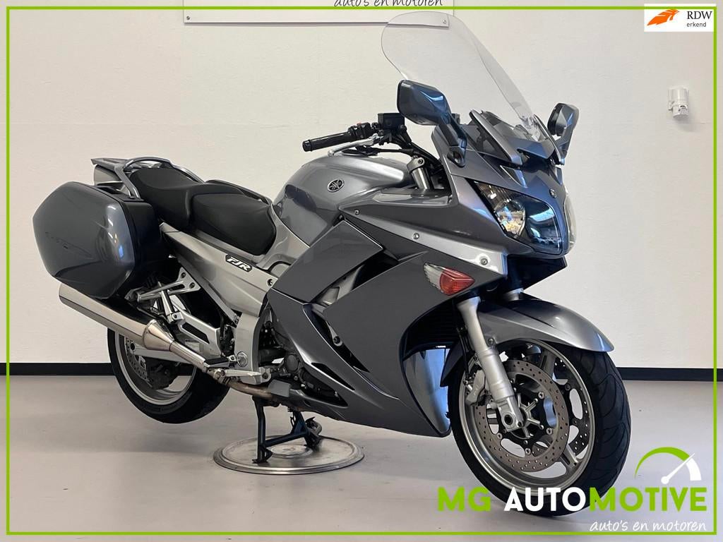 Yamaha FJR 1300 | FJR 1300A | ABS | HELE NETTE MOTOR!, 1298 cc, Meer dan 35 kW, Toermotor, Koolhovenlaan 101
1119 NC  Schiphol-Rijk, NL