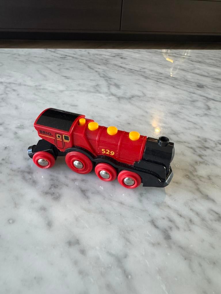 Brio rode locomotief, Ophalen of Verzenden, Zo goed als nieuw