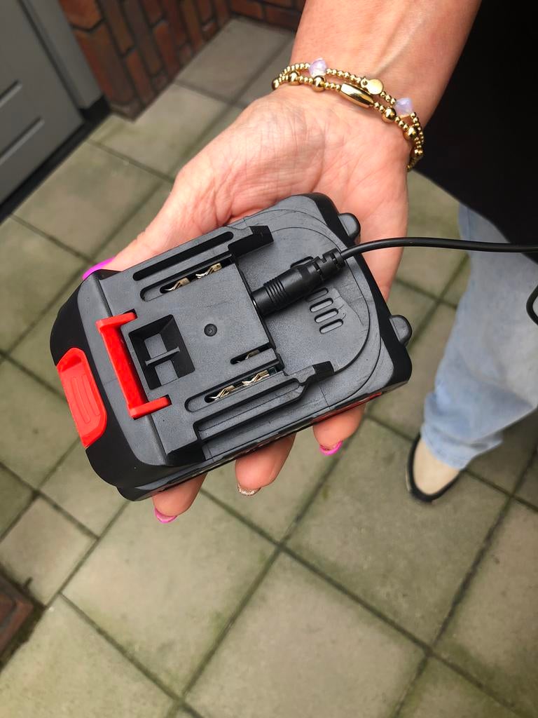 Trimmer op accu, Tuin en Terras, Grastrimmers, Ophalen of Verzenden, Gebruikt, Accu