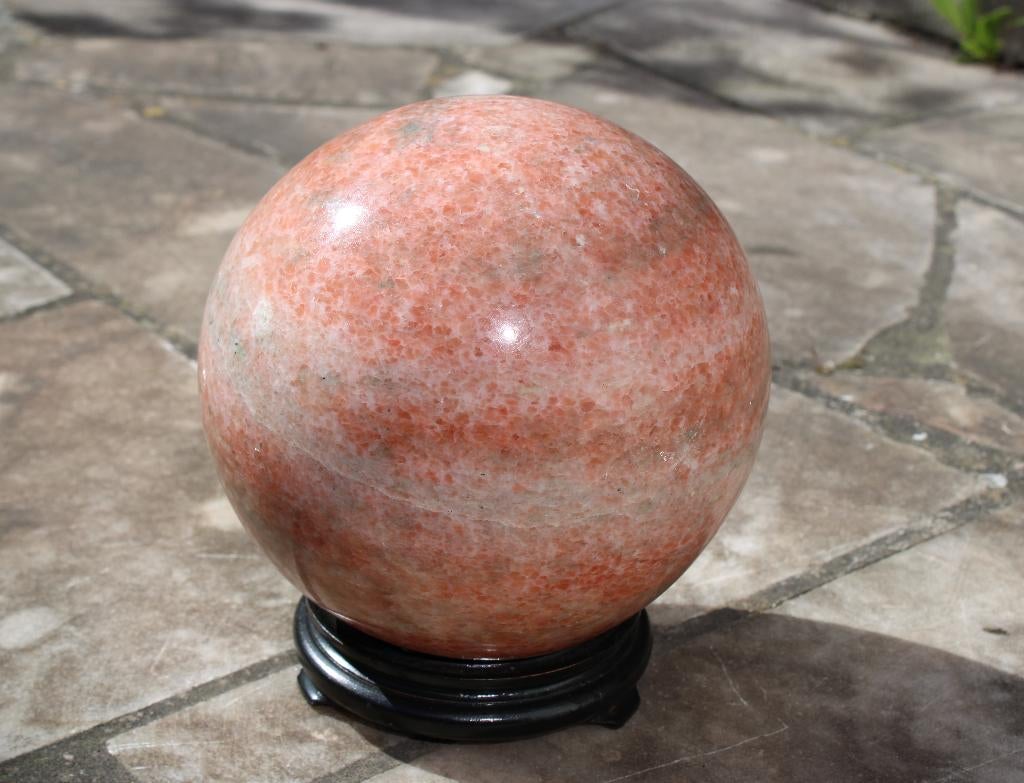 grote zware perzik maansteen bol XXL, Ophalen of Verzenden, Mineraal