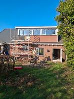 Hardhouten dakkapelkozijnen met ieder 2 st draairamen, Doe-het-zelf en Verbouw, Steigers, Ophalen, Zo goed als nieuw, Overige typen