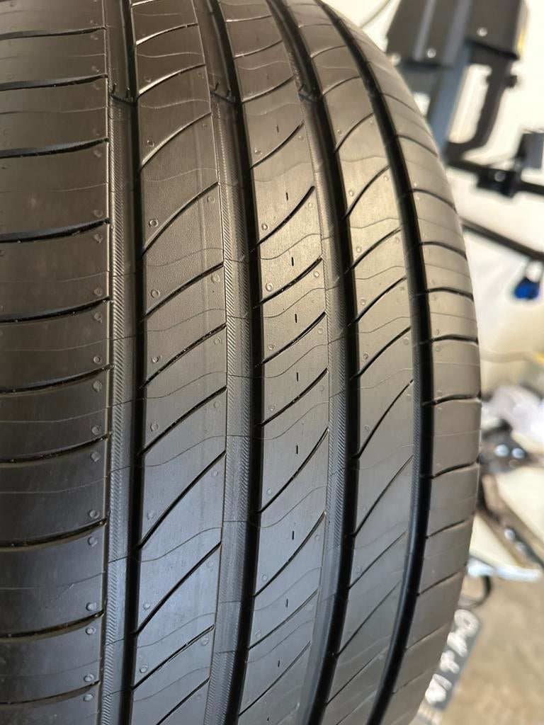 Set Michelin 235 45 18 Zomerbanden Inclusief Montage Tesla, 18 inch, E-Primacy, 235/45 R18, Nieuw