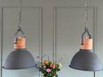 2x Hanglamp betonlook grijs met hout, Huis en Inrichting, Ophalen, Gebruikt, Hout, 75 cm of meer