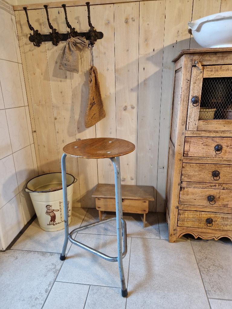 vintage Ahrend De Cirkel industrie kruk, Ophalen of Verzenden