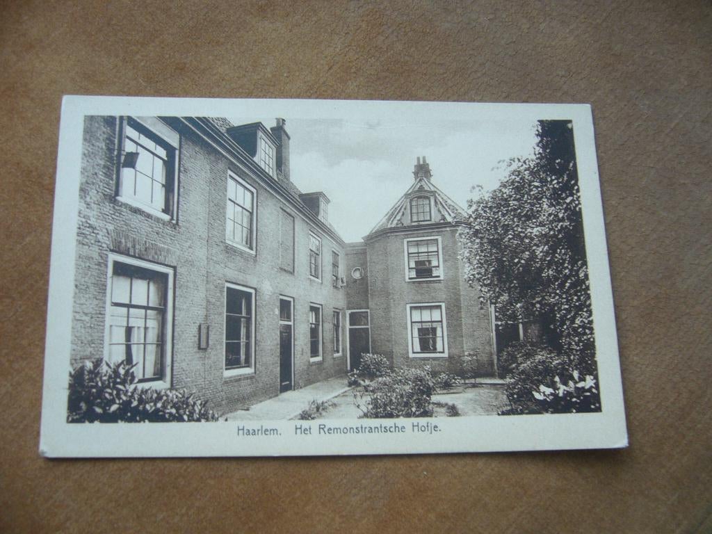 HAARLEM =  HET ROMONSTRANTSCHE HOFJE, Ophalen of Verzenden, 1920 tot 1940, Ongelopen, Noord-Holland