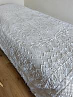 Witte sprei voor bed, zware kwaliteit, Huis en Inrichting, 200 cm of meer, Ophalen of Verzenden, Zo goed als nieuw, Minder dan 50 cm