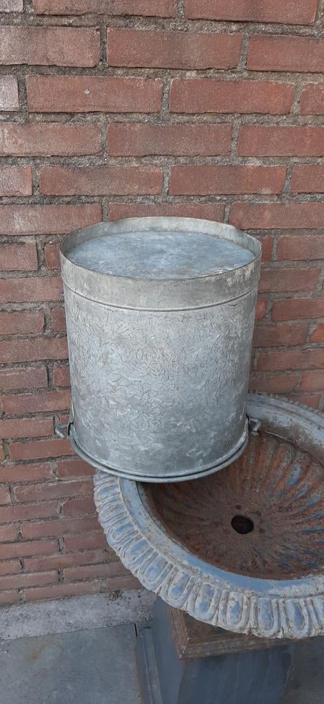 OUD  .......  GROOT   !!!    ...  ZINKEN EMMER  !!!, Ophalen of Verzenden, Rond, Metaal, Minder dan 30 cm