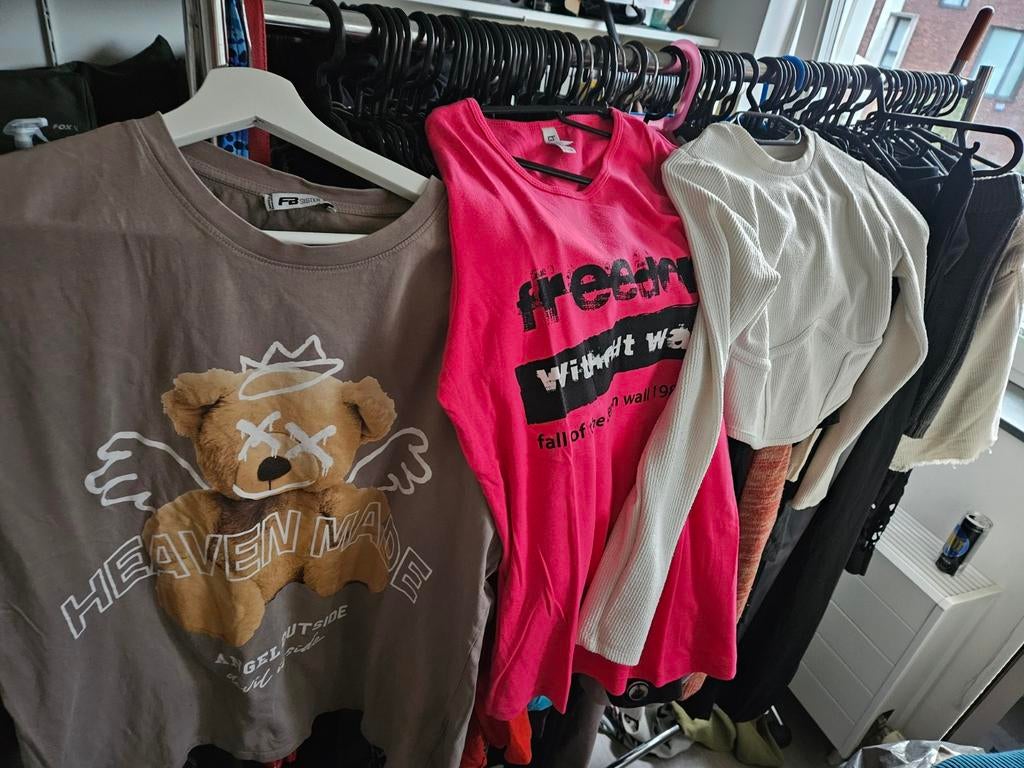 Grote partij dames kleding 300 stuks, Kleding | Dames, Ophalen, Zo goed als nieuw, Maat 38/40 (M)