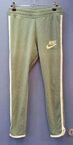 Nike Sportswear joggingbroek groen maat M (valt als S) 49483, Kleding | Dames, Sportkleding, ., Overige typen, Nike, Ophalen of Verzenden