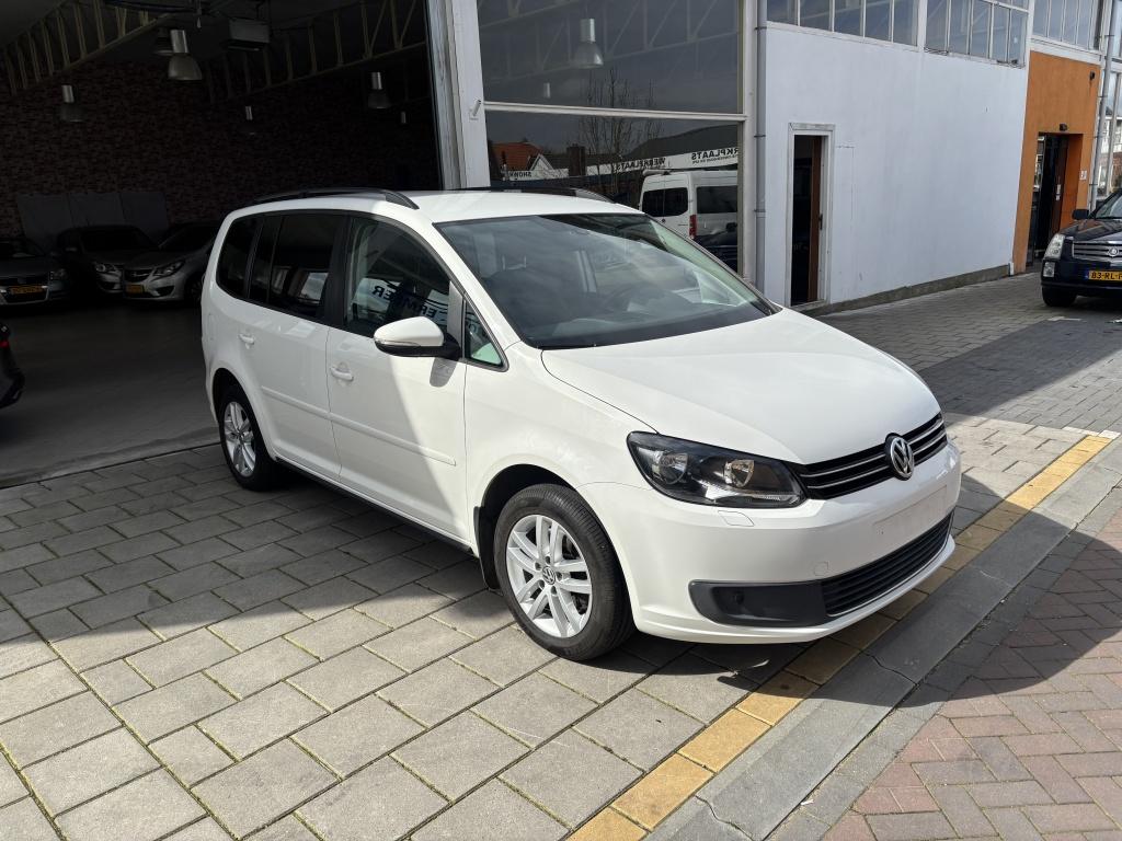 Volkswagen Touran 1.4 TSI Trendline (bj 2013, automaat), Auto's, Volkswagen, Automaat, 15 km/l, 4 cilinders, Traction-control