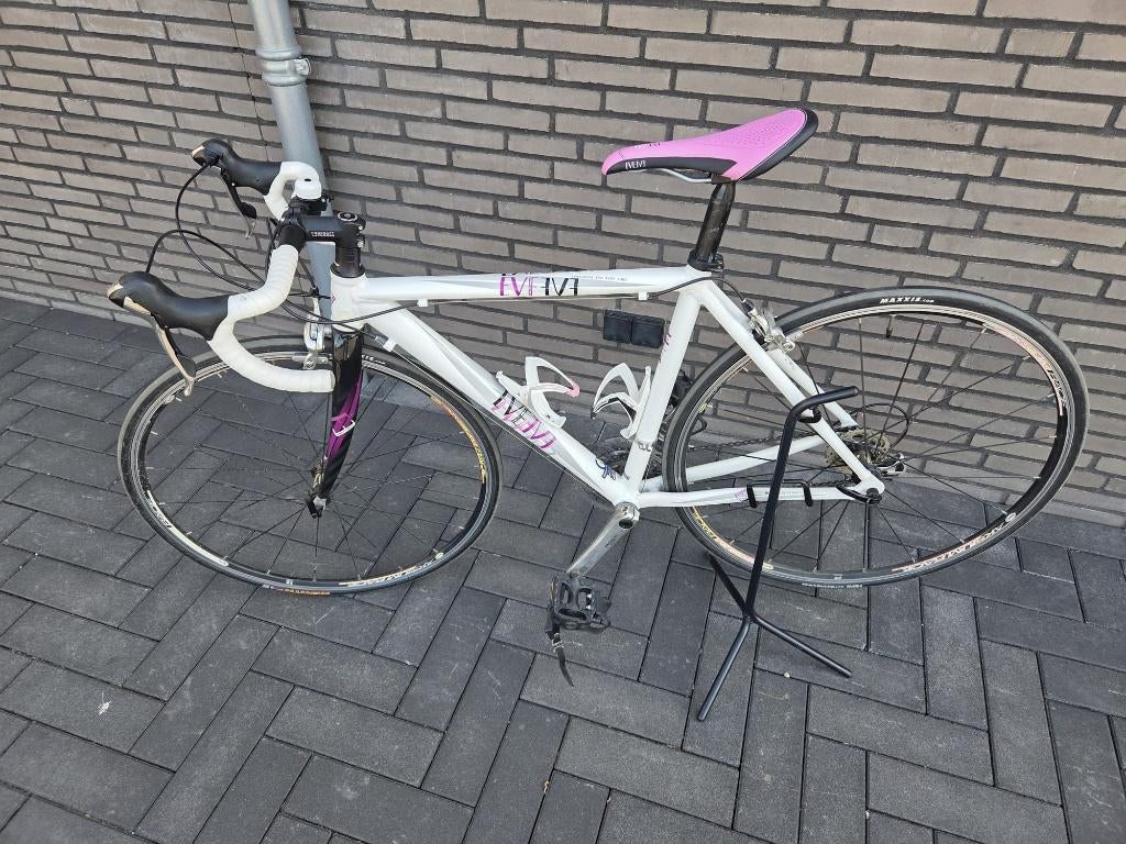 Dames racefiets, Fietsen en Brommers, 28 inch, 47 tot 50 cm, Zo goed als nieuw, Meer dan 20 versnellingen