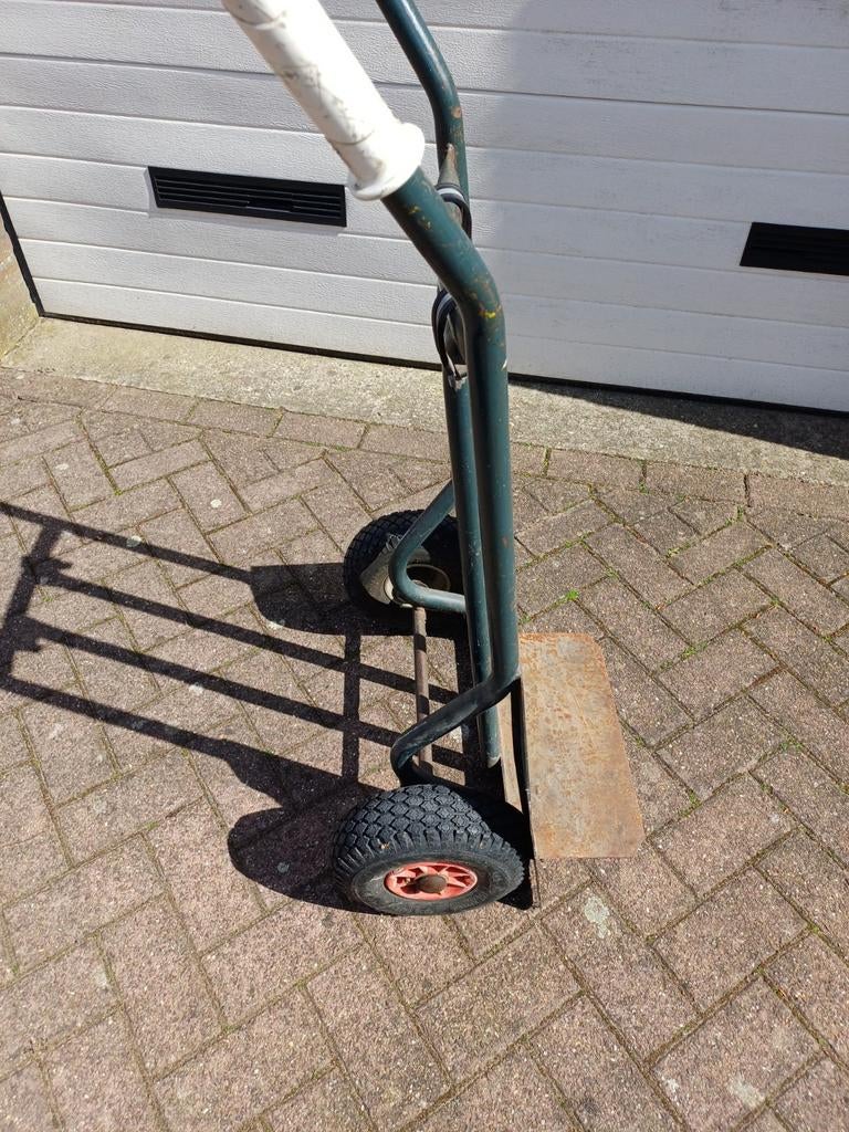 Steekwagen, 60 tot 80 liter, Ophalen, Zo goed als nieuw, Steekwagen