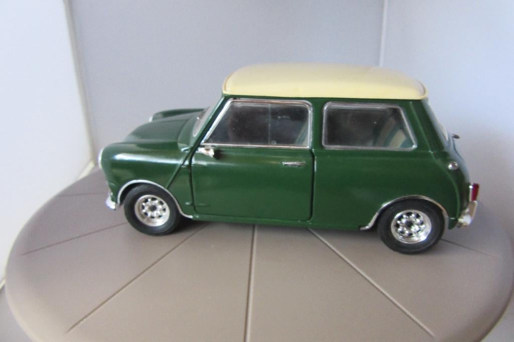 Mini cooper S 1964 1;16, Ophalen of Verzenden, Zo goed als nieuw, Auto, Solido