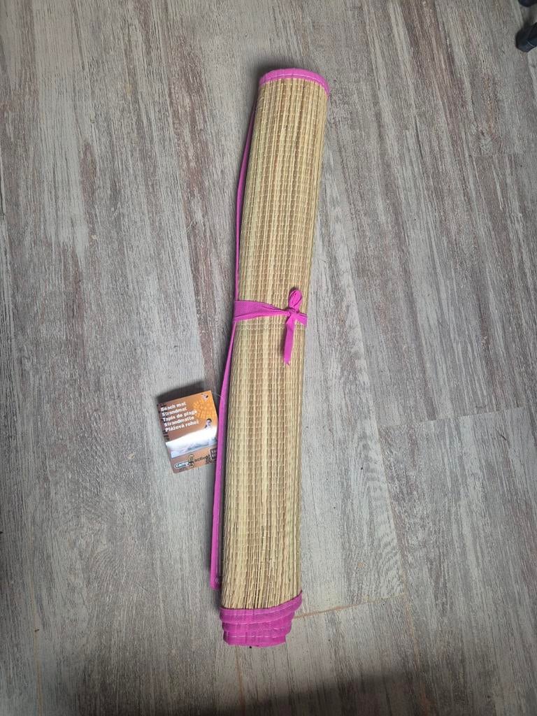 Nieuwe strandmat met roze lint - ongebruikt, Caravans en Kamperen, Ophalen of Verzenden, Nieuw