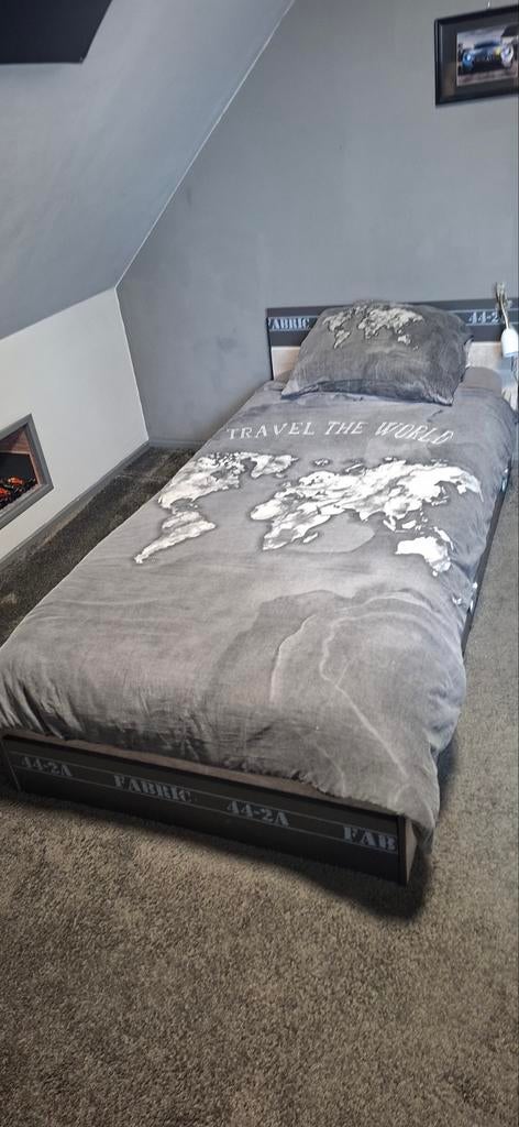 Stoer jongens bed met 3 lades, Ophalen, Gebruikt, 90 cm, Eenpersoons