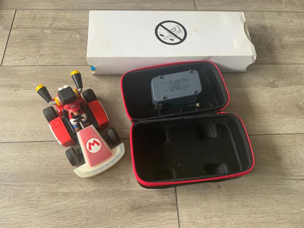 Super Mario Kart Home Circuit Nintendo Switch Mariokart, Racen en Vliegen, Ophalen of Verzenden, Zo goed als nieuw, 3 spelers of meer