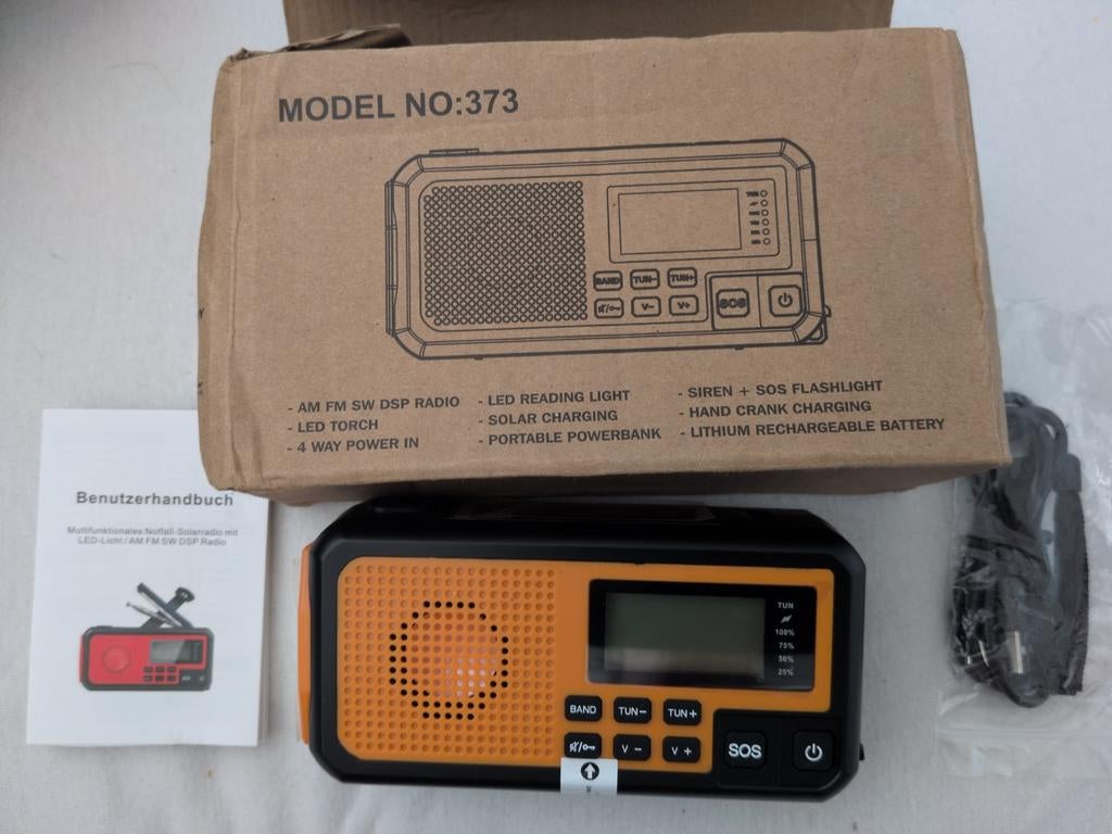 Nieuwe Multifunctionele Noodradio - Model 373, Ophalen of Verzenden, Nieuw, Wereldontvanger