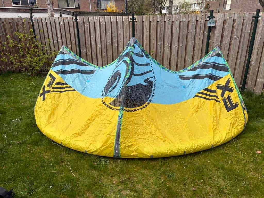 Beginner set cabrinha fx 9m met bar en brunotti youri pro, Watersport en Boten, Kitesurfen, Geen board, Ophalen of Verzenden, Gebruikt