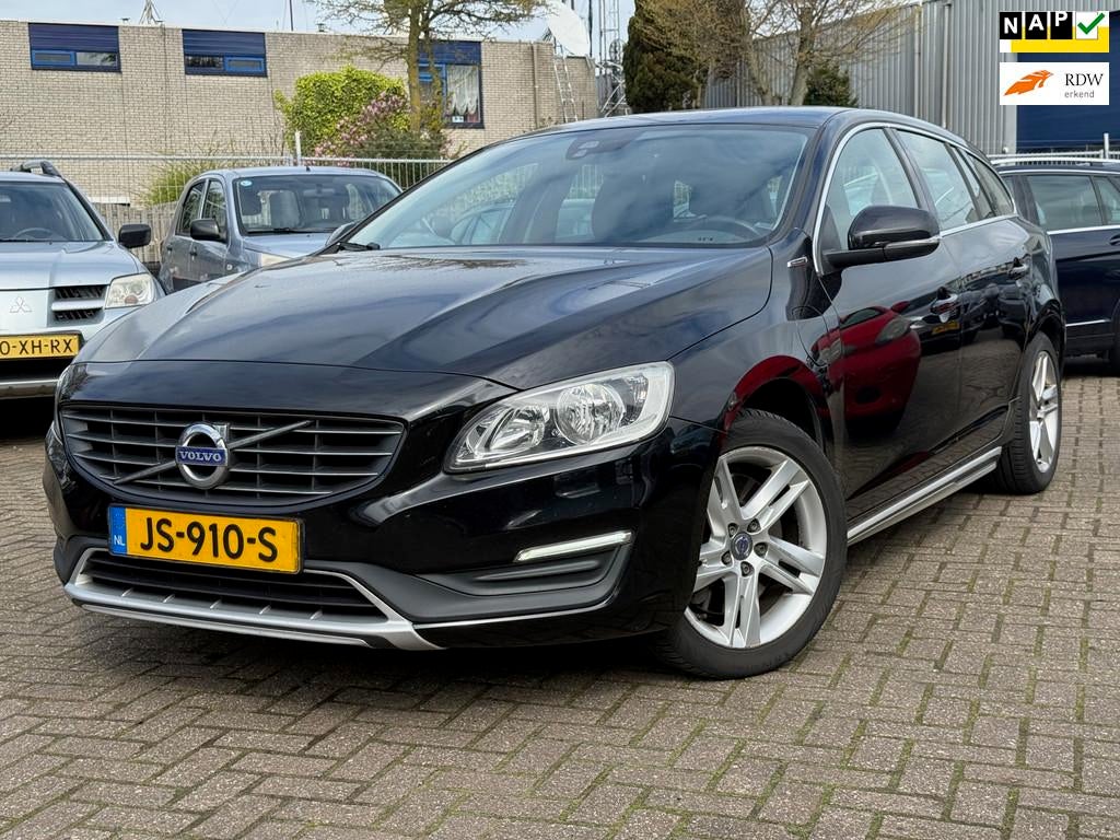 Volvo V60 2.4 D5 Twin Engine | Euro 6, Auto's, Volvo, Euro 6, Leder en Stof, Vierwielaandrijving, 1880 kg