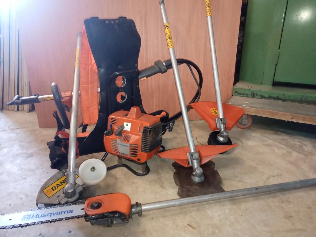 Husqvarna combi-machine bosmaaier kanten-snijder stokzaag, Ophalen, Gebruikt, Benzine, Husqvarna
