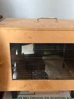 Houten rijs kastje met plexiglas voorkant, Ophalen of Verzenden, Gebruikt